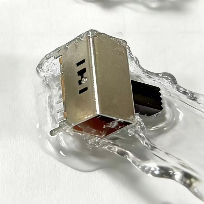 IP67 vs. IP68: Was\\Was ist der wirkliche Unterschied in den Schutzklassen wasserdichter Schalter?